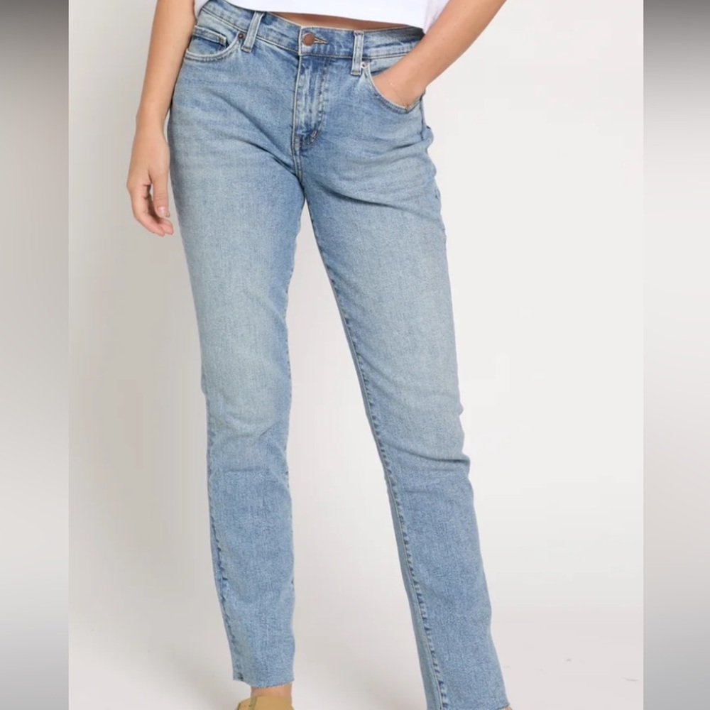 Women's Light Blue Jeans